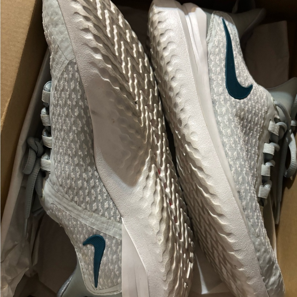 Nike Gray and Teal Athletic Shoes - Picture 2 of 5